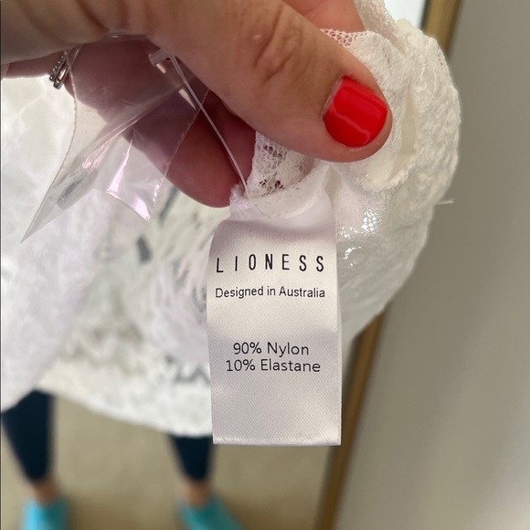 Lioness Cobain Lace Polo 🤍 White and Blue Lace Blouse - Picture 8 of 9